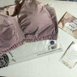 Kindred Bravely Hands free Pumping and nursing sports bra